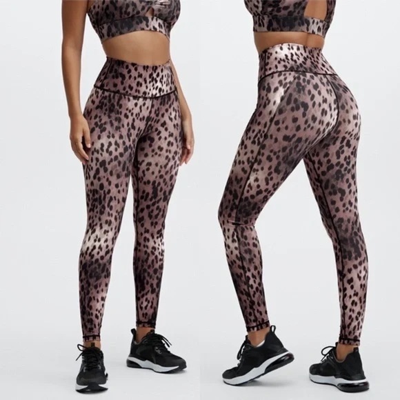 Fabletics Pants - Fabletics  New With Tags Define Powerhold High Waisted Leggings Spotted Size XS